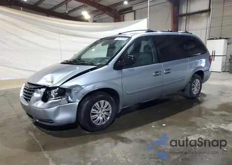 2005 Chrysler Town & Country Lx из США, поврежденный, VIN 2C4GP44R15R355167